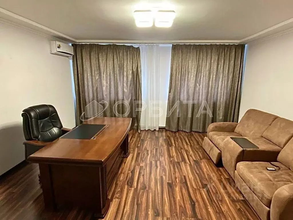 4-к кв. Тюменская область, Тюмень Депутатская ул., 80к2 (211.0 м) - Фото 1