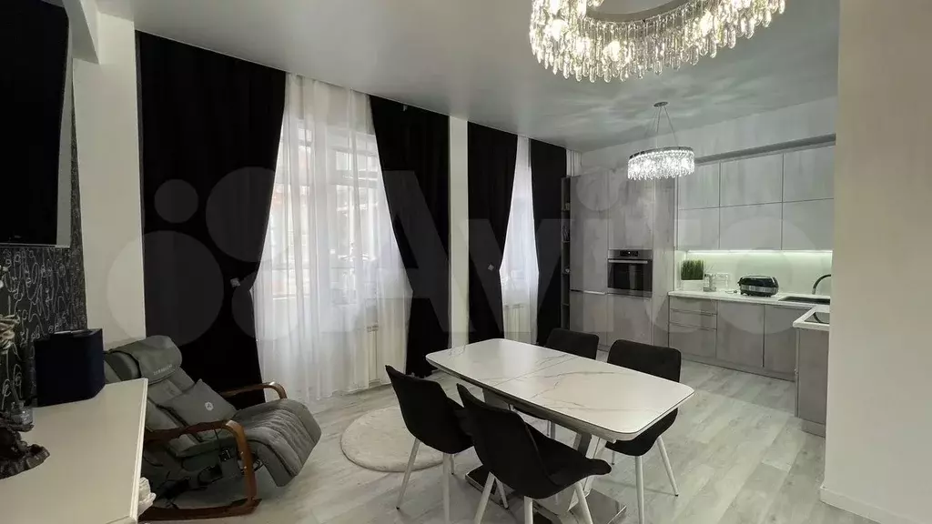 3-к. квартира, 97 м, 3/9 эт. - Фото 0