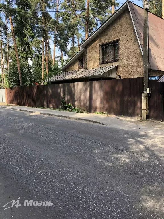 Продается дом в пгт Малаховка - Фото 0