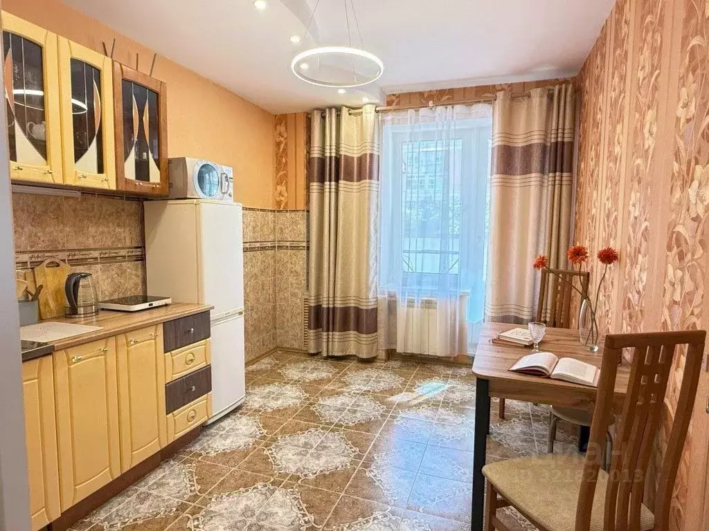 1-к кв. Иркутская область, Иркутск Дальневосточная ул., 152 (40.0 м) - Фото 1