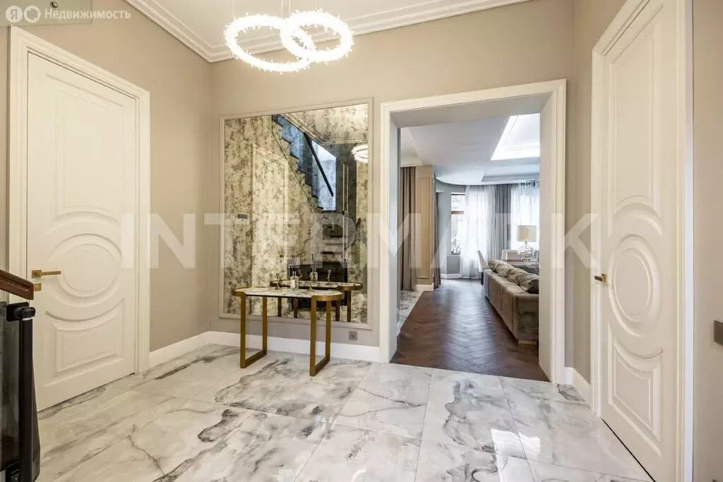 Дом в село Николо-Урюпино, КП Новахово, Станиславская улица (270 м) - Фото 2