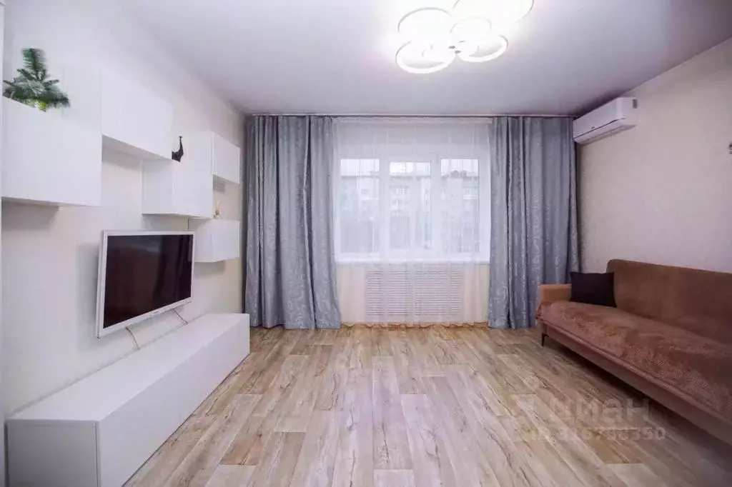 1-к кв. Сахалинская область, Южно-Сахалинск ул. Ленина, 327 (50.0 м) - Фото 1