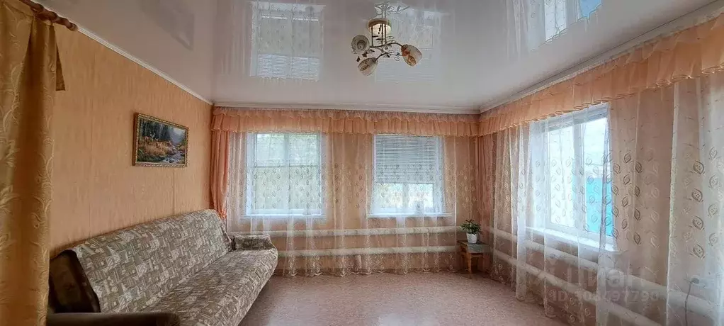 Дом в Оренбургская область, Оренбургский район, с. Нежинка ... - Фото 0