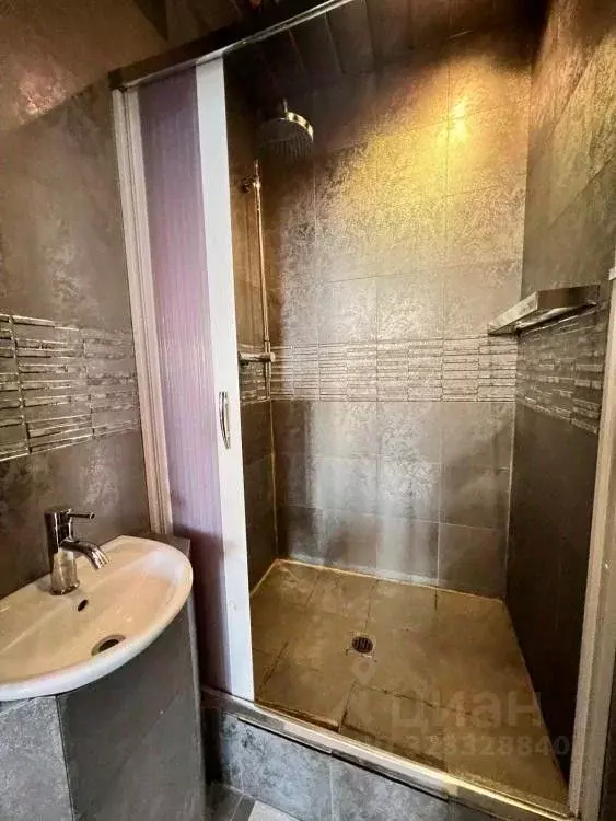 2-к кв. Саха (Якутия), Якутск ул. Чепалова, 37 (67.7 м) - Фото 2