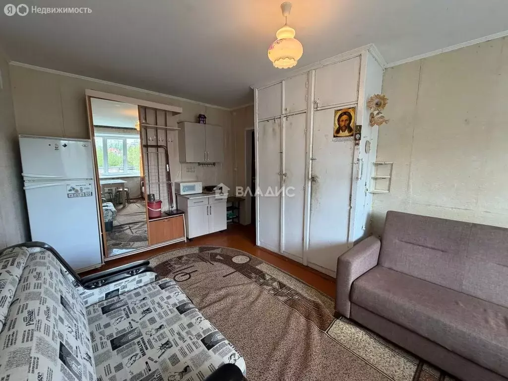 1к в 8-комнатной квартире (18.2 м) - Фото 1