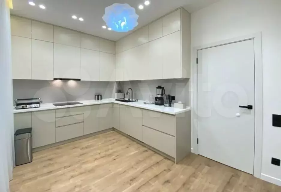3-к. квартира, 112 м, 8/13 эт. - Фото 0