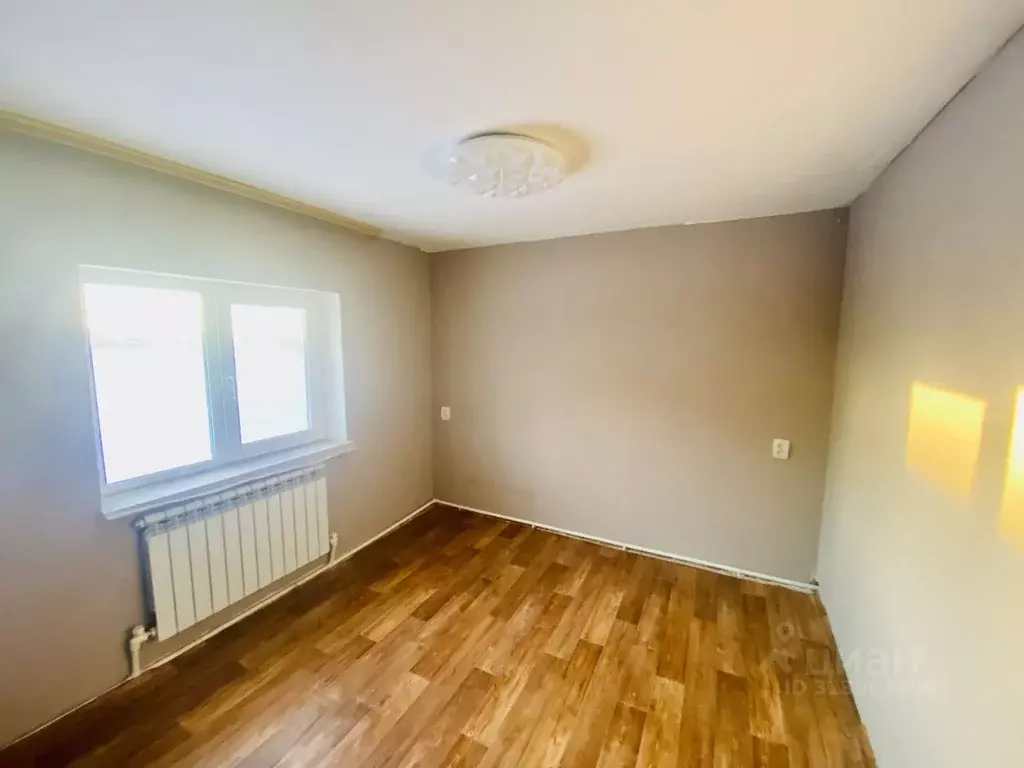 Дом в Башкортостан, Иглинский сельсовет, с. Иглино ул. Садовая (100 м) - Фото 1