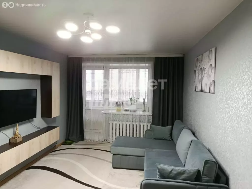 2-комнатная квартира: Курган, улица Ястржембского, 40А (48.1 м) - Фото 1