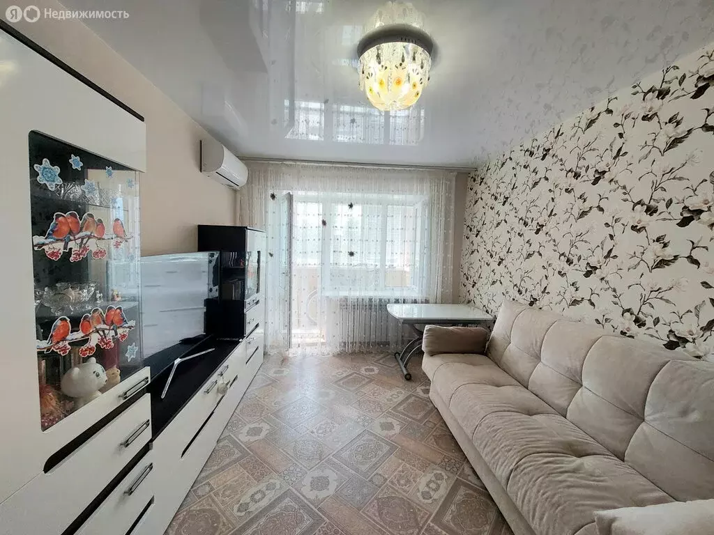 3-комнатная квартира: Волжский, улица Химиков, 18 (59.3 м) - Фото 0