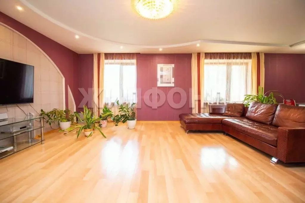 3-к кв. Томская область, Томск Тверская ул., 81 (106.6 м) - Фото 2