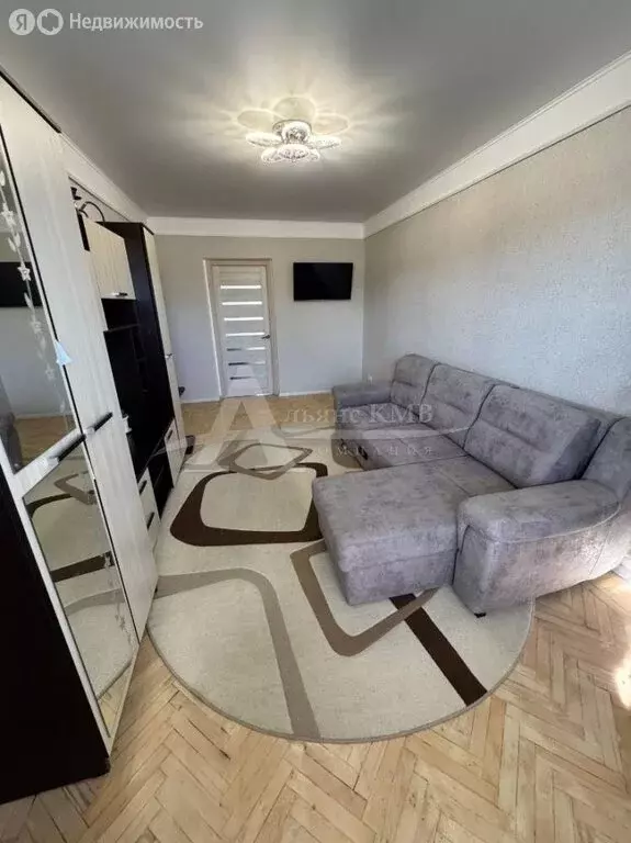 3-комнатная квартира: Кисловодск, улица Андрея Губина, 22 (60 м) - Фото 0