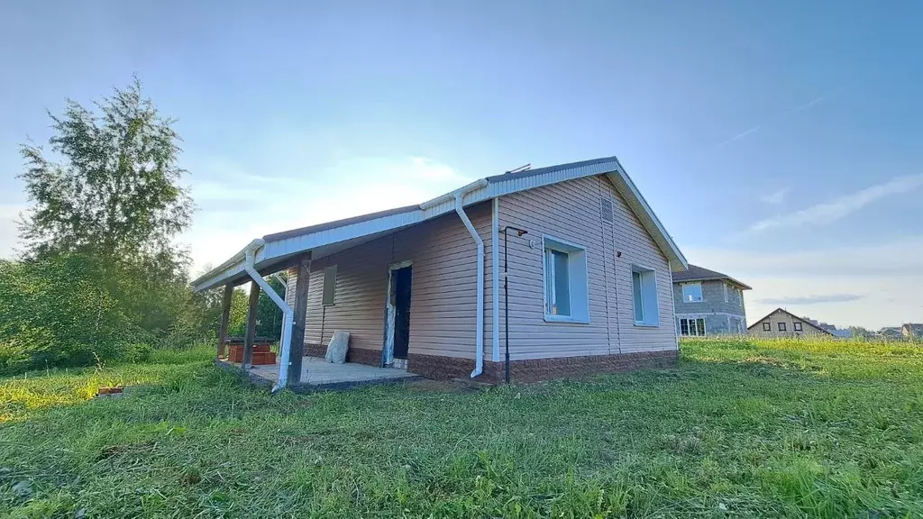 Коттедж в Кировская область, Кирово-Чепецкий район, с. Кстинино ул. ... - Фото 1