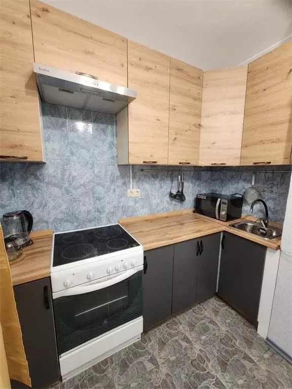 1-к. квартира, 40 м, 6/17 эт. - Фото 0