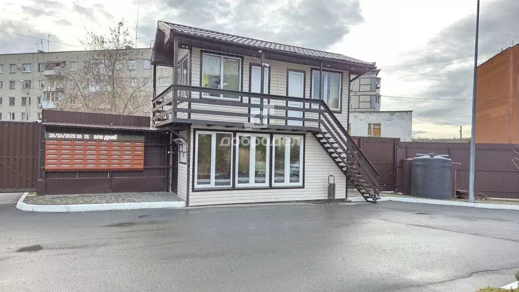 Дом в Свердловская область, Екатеринбург ул. Адмирала Ушакова, 4 (127 ... - Фото 2