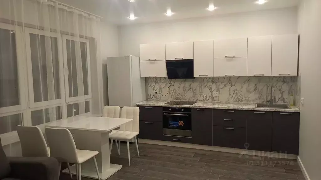 1-к кв. Иркутская область, Иркутск Байкальская ул., 426 (52.0 м) - Фото 1