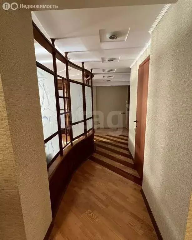 4-комнатная квартира: Омск, улица Маршала Жукова, 105 (140.6 м) - Фото 2