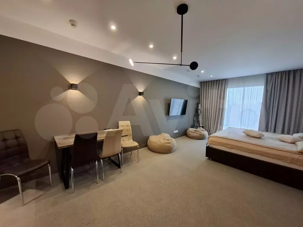 Апартаменты-студия, 50 м, 15/17 эт. - Фото 0