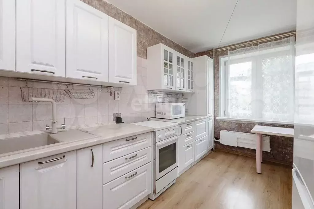 2-к. квартира, 53,5 м, 1/16 эт. - Фото 0