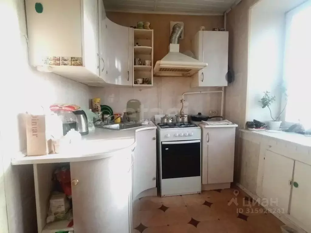 2-к кв. Удмуртия, Можга Можгинский район, ул. Фрунзе, 25 (46.8 м) - Фото 0