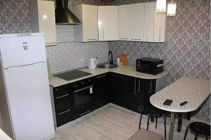 1-к кв. Новосибирская область, Новосибирск Танковая ул., 34 (40.0 м) - Фото 2