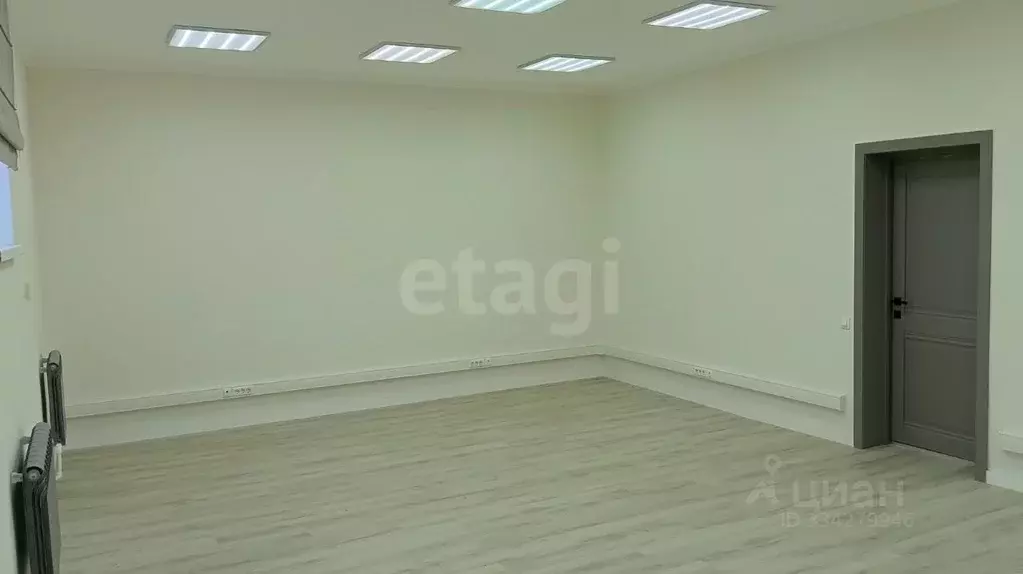 Офис в Тюменская область, Тюмень ул. Дружбы, 207 (40 м) - Фото 1