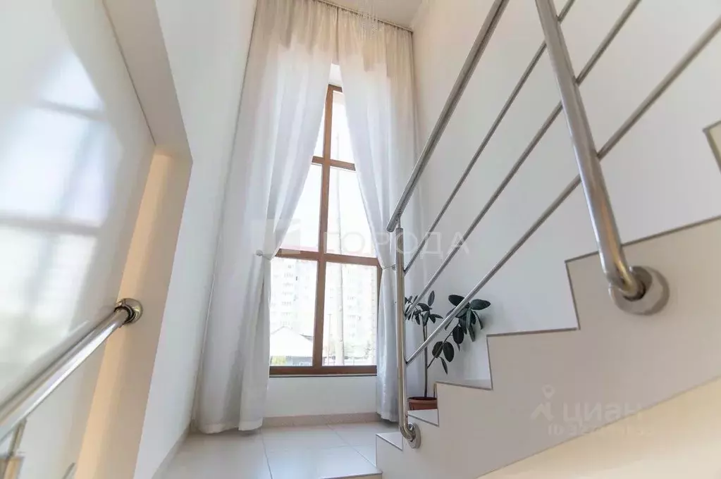 Дом в Алтайский край, Барнаул ул. 42-й Краснознаменной Бригады (179 м) - Фото 1