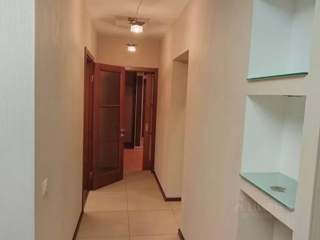 2-к кв. Тюменская область, Тюмень Комсомольская ул., 60 (80.0 м) - Фото 1