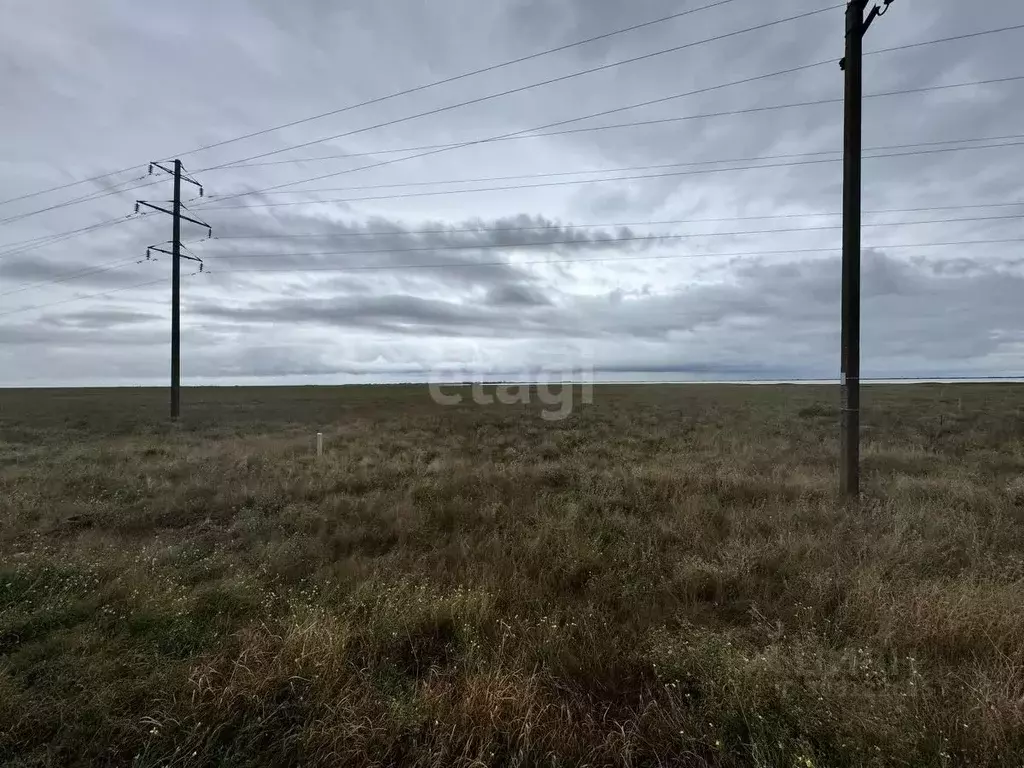 Участок в Крым, Сакский район, с. Штормовое ул. Ленина (6.0 сот.) - Фото 1