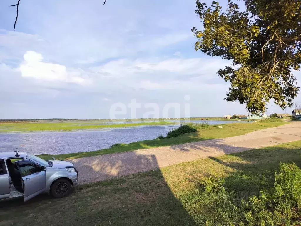 Дом в Бурятия, Кабанский район, с. Степной Дворец ул. Николая ... - Фото 0