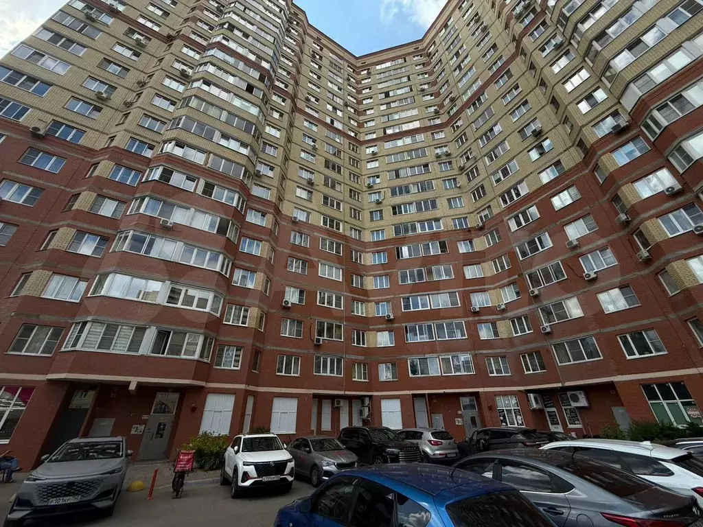 1-к. квартира, 45 м, 15/19 эт. - Фото 0