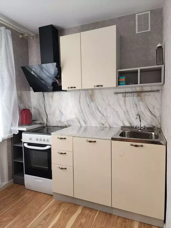 1-к. квартира, 30 м, 2/5 эт. - Фото 1