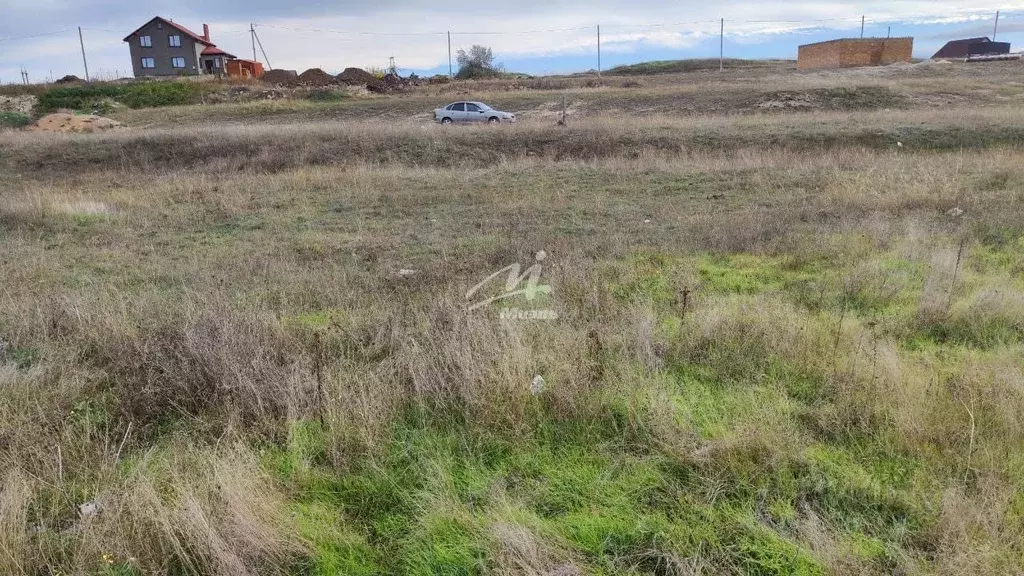 Участок в Крым, Ленинский район, Заветненское с/пос, с. Яковенково  ... - Фото 2