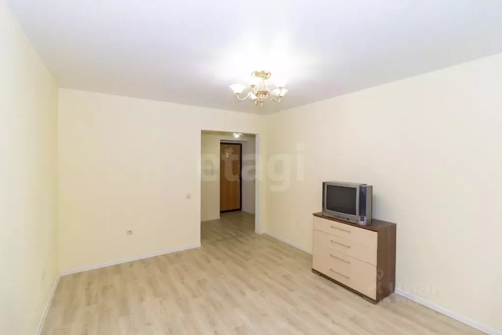 1-к кв. Тюменская область, Тюмень Амурская ул., 39 (37.0 м) - Фото 1