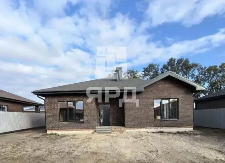 Дом в Ростовская область, Неклиновский район, с. Новобессергеневка ... - Фото 1