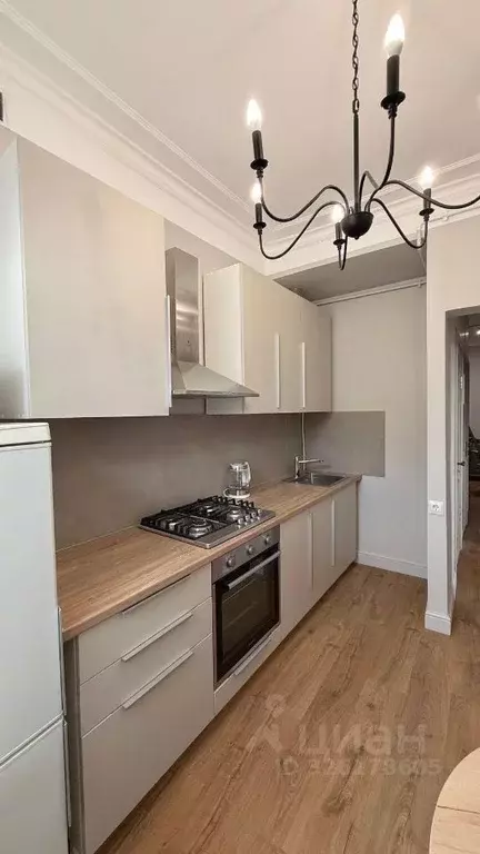 2-к кв. Астраханская область, Астрахань пл. Ленина, 10 (54.0 м) - Фото 2