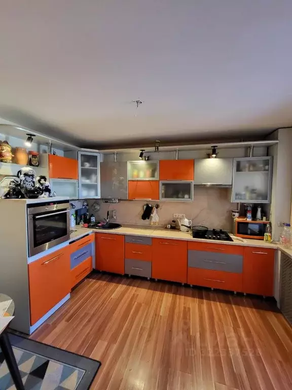 3-к кв. Псковская область, Псков ул. Кузбасской Дивизии, 8 (86.0 м) - Фото 2