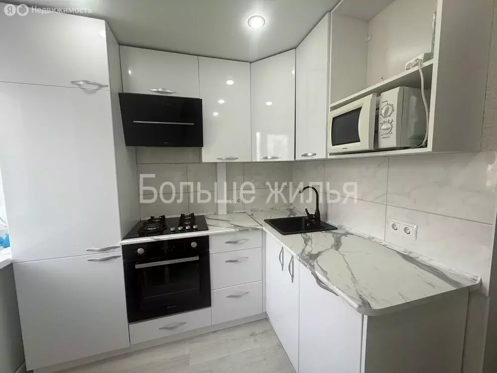 3-комнатная квартира: Волгоград, Ополченская улица, 10 (54.7 м) - Фото 2