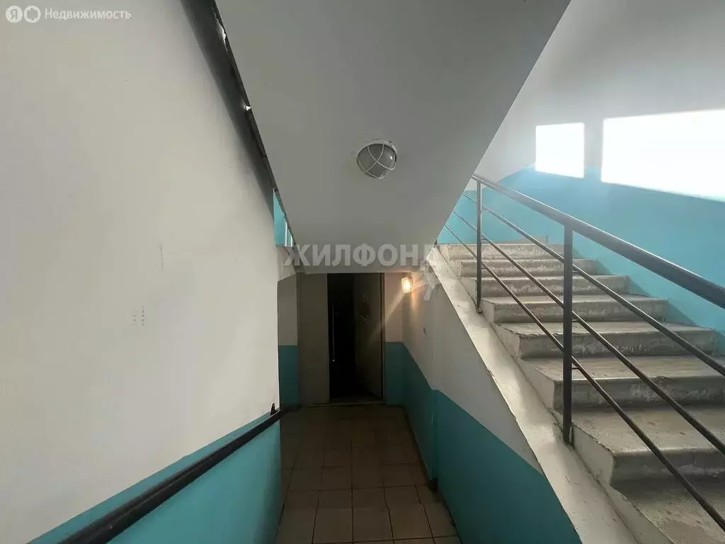 1-комнатная квартира: Абакан, улица Пушкина, 3 (37 м) - Фото 0