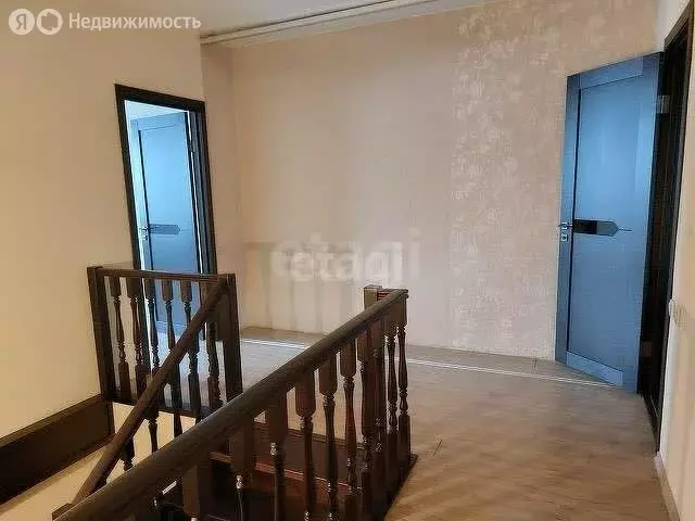 Дом в Новосибирск, 3-й Гранатовый переулок (251 м) - Фото 1