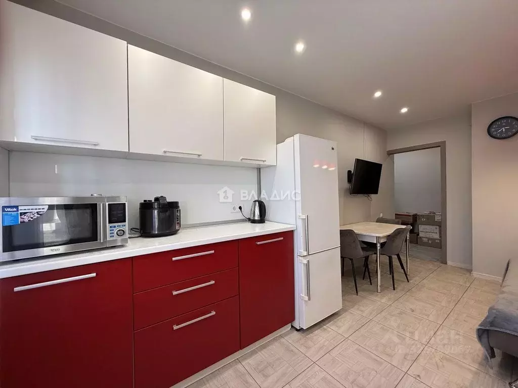 3-к кв. Бурятия, Улан-Удэ ул. Боевая, 7В (75.9 м) - Фото 1