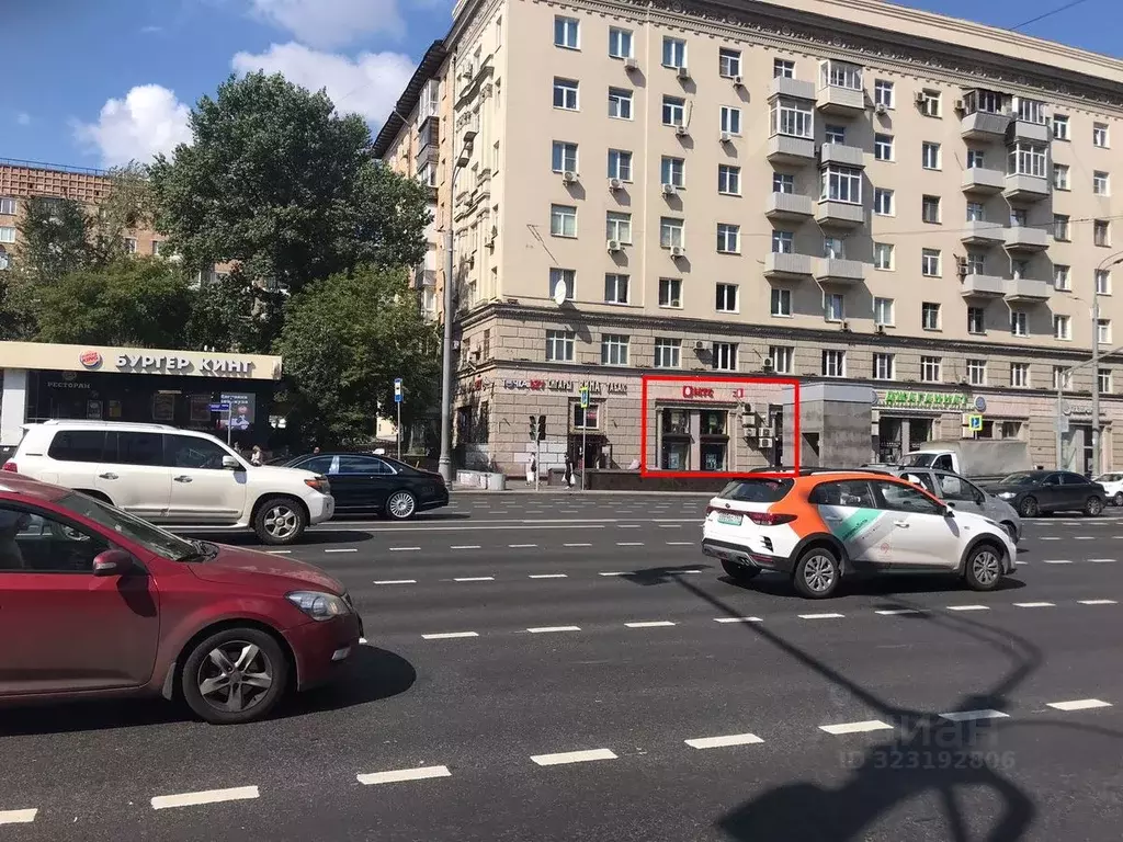 Торговая площадь в Москва ул. Земляной Вал, 24/30С1 (12 м) - Фото 0