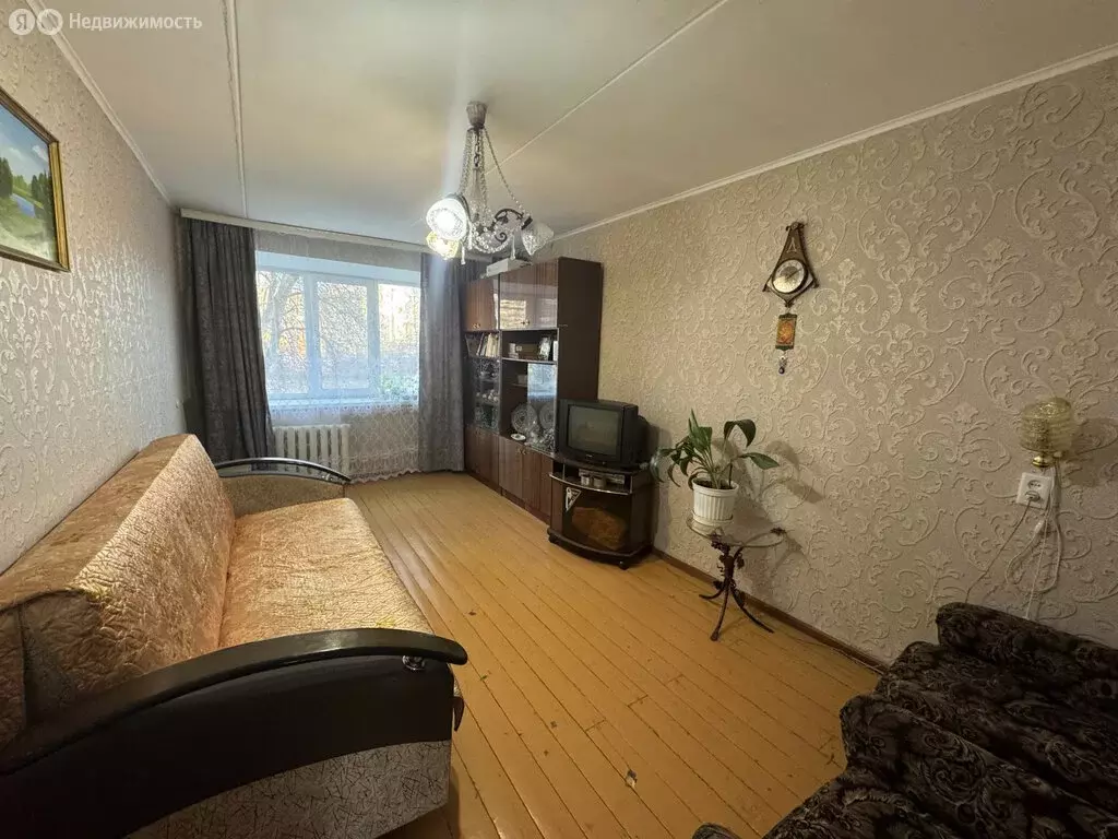 2-комнатная квартира: Октябрьский, улица Луначарского, 6 (47.9 м) - Фото 2