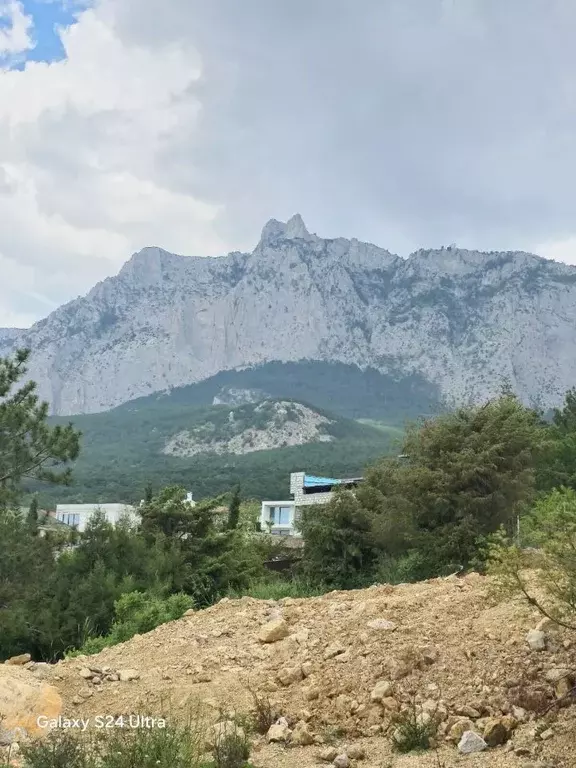 Участок в Крым, Ялта муниципальный округ, Кореиз пгт ш. Алупкинское, ... - Фото 1