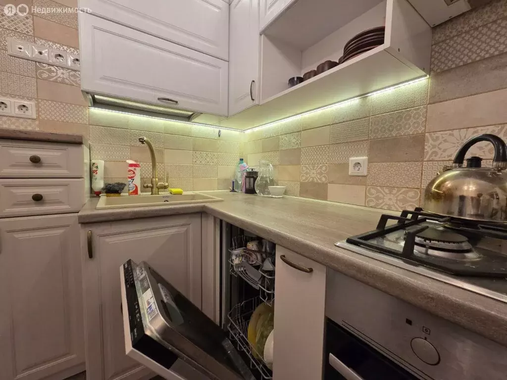 3-комнатная квартира: Ярославль, улица Чайковского, 78/19 (69 м) - Фото 1