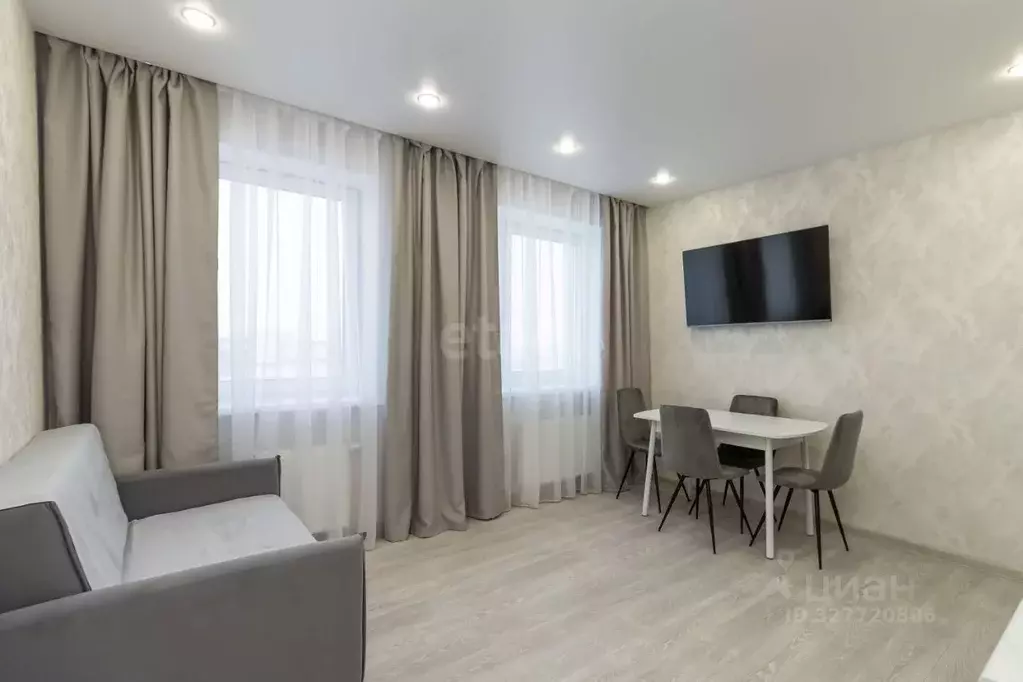 1-к кв. Тюменская область, Тюмень ул. Новоселов, 96 (37.0 м) - Фото 2