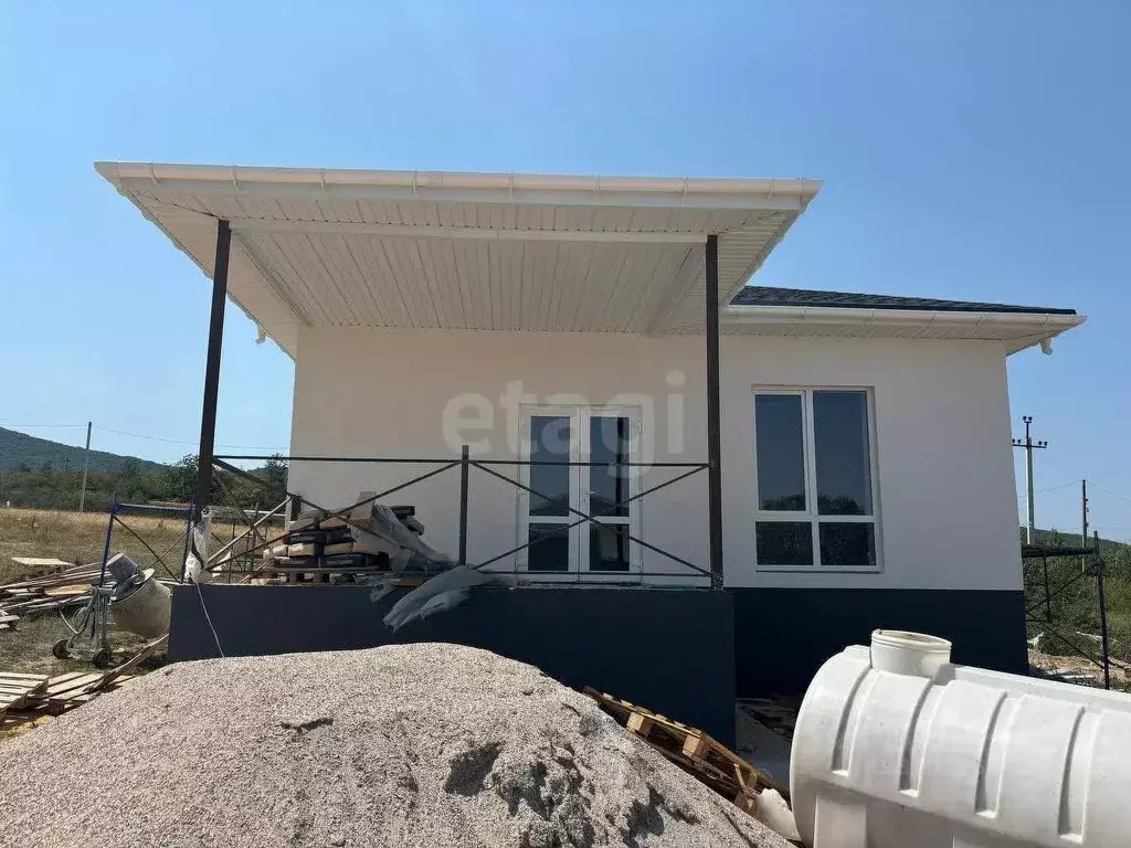 Дом в Крым, Симферопольский район, Добровское с/пос, с. Мраморное  ... - Фото 1