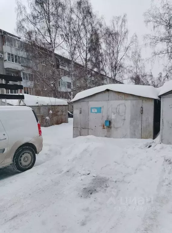 Гараж в Свердловская область, Екатеринбург ул. Большакова, 101 (18 м) - Фото 1