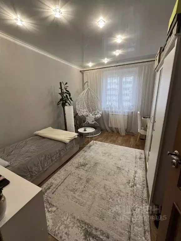 3-к кв. Белгородская область, Белгород ул. Есенина, 50 (68.3 м) - Фото 1
