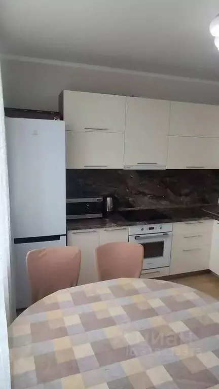 2-к кв. Тюменская область, Тюмень ул. Газовиков, 45 (64.8 м) - Фото 2