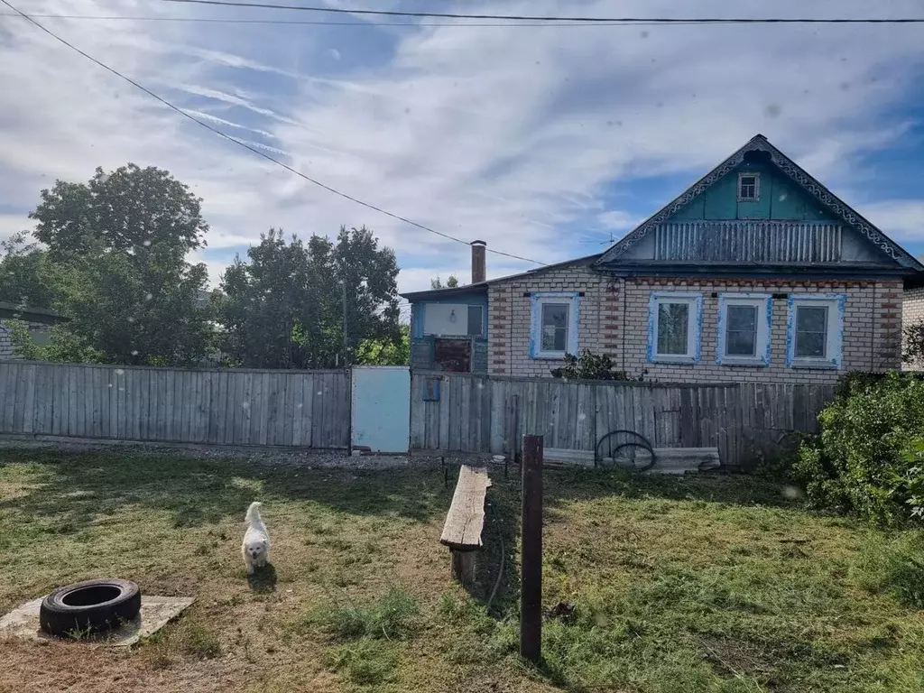 Дом в Волгоградская область, Волжский пос. Краснооктябрьский, ул. Зои ... - Фото 1